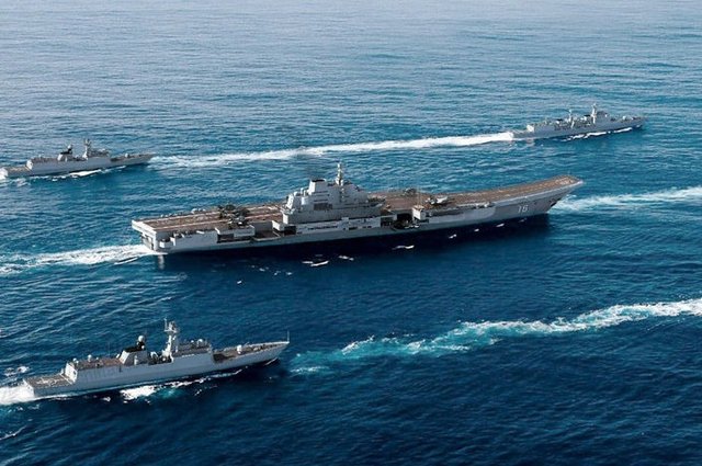 中国海军将重点发展航母和核潜艇 外军只能习