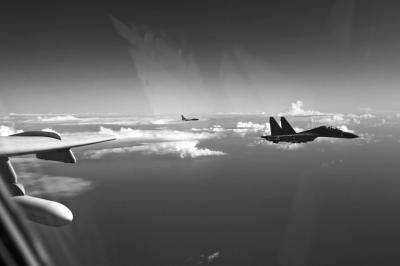 空军多战机赴西太平洋训练 此前空军已6次飞赴外海