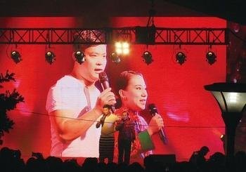 北京办奢华婚宴村官因征地发家 住别墅开豪车