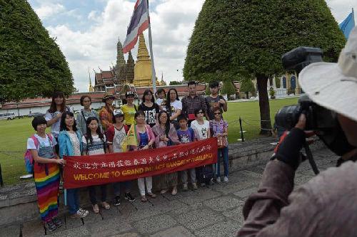 中国游客太多中文导游不够 泰国旅游界