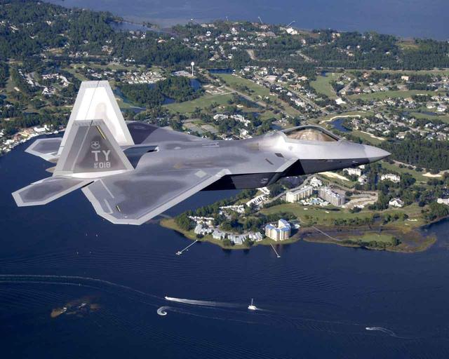 尹卓：美军在冲绳部署F-22警告中国钓鱼岛问题勿动武