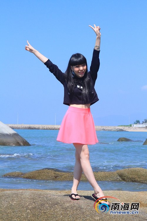 中国好声音新剧三亚开拍 吴莫愁赞三亚景色迷