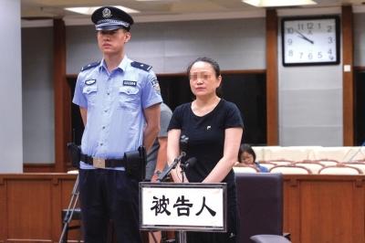 “啃老”女子向母亲借钱被拒 强喂水银弑母