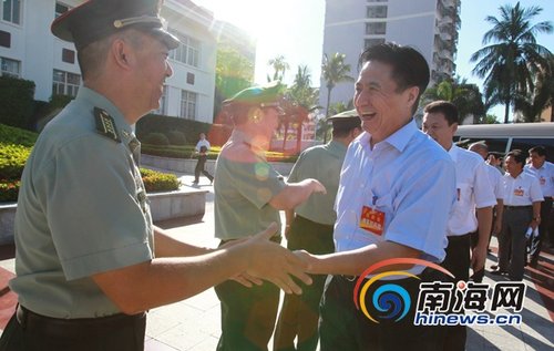 慰问团慰问海南省军区机关(南海网记者陈望摄)