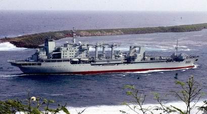 迈向远洋:浅析中国海军大型快速综合补给舰