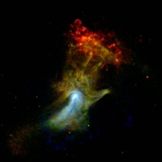 NASA望远镜拍到恒星爆炸 似“上帝之手”(图)