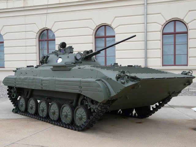 资料图:俄罗斯bmp-2型步兵战车