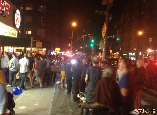 美国纽约曼哈顿一垃圾箱爆炸 至少15人受伤