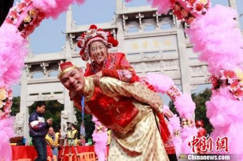 6地新计生条例：晚婚假均取消 广西陪产假25天