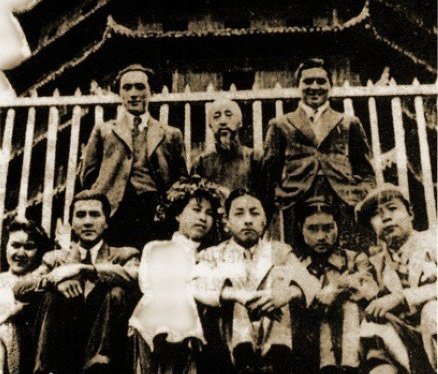 江青借“文革”整死自己与前夫的主婚人