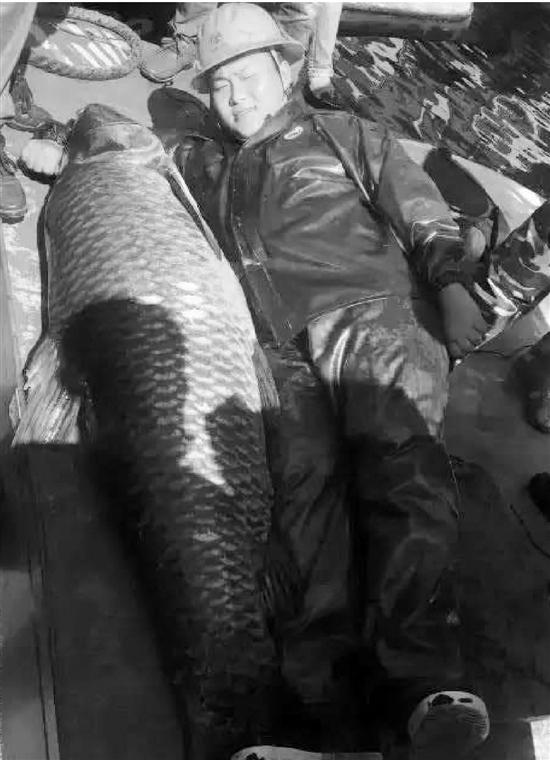 ǧ��������180������� ˦β�ܴ��γ�������