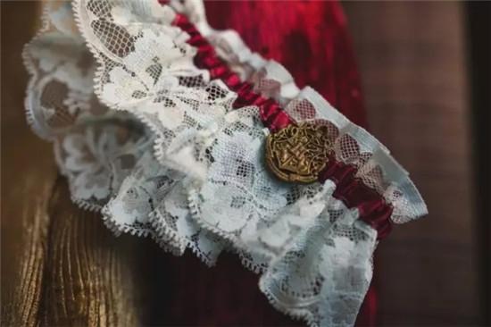 哈利波特铁粉夫妇的魔法婚礼 创意感爆棚_新闻