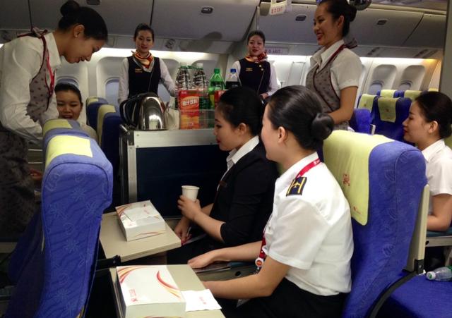 海南航空完美空乘体验营活动完美收官