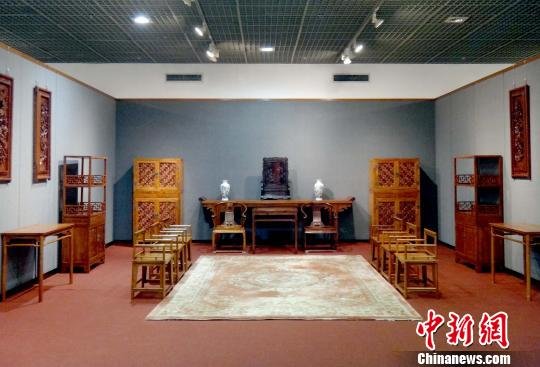 李瑞环亲制家具在广州展出 包括文革时作品(图)