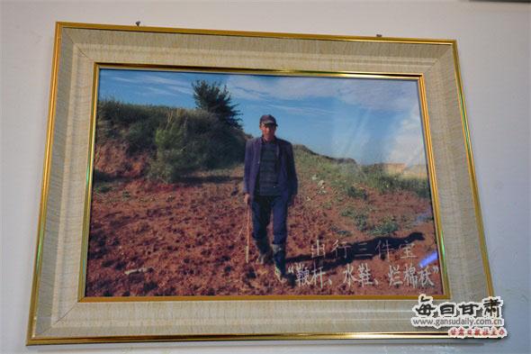 网络媒体走转改】一户不落挪穷窝 崆峒区颉岭