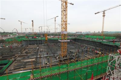 北京副中心建设现场:主体建筑预计春节前后封顶