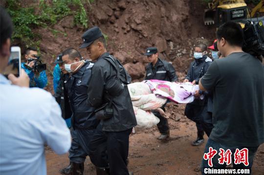 杭州山体滑坡续：现场找到5人被困者其中3人已遇难