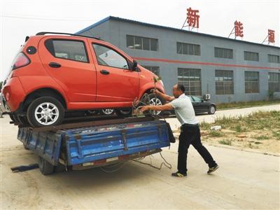 老年代步车时速过百 山寨“路虎”一天出炉