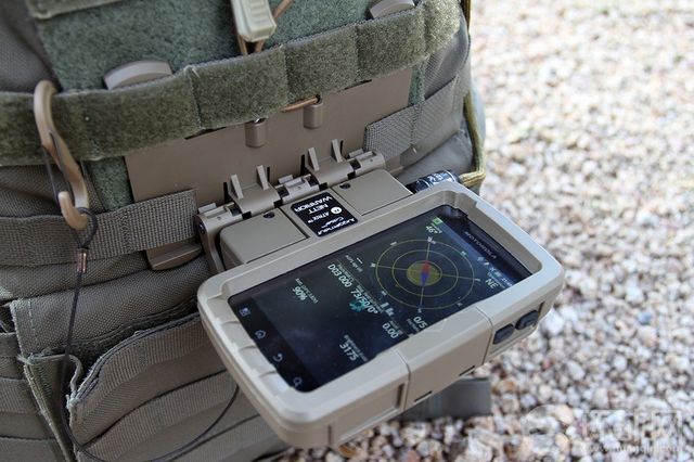 资料图：美军特种部队装备的智能手机，可以利用软件完成多种军事任务