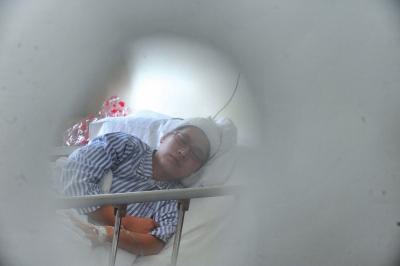 湖南一名怀孕护士疑被数名省人大官员围殴致伤