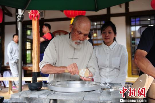 日本“煮饭仙人”东北寻得好米 发愿余生留中国