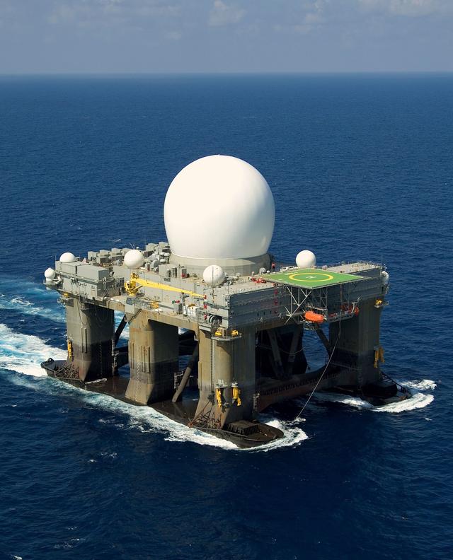 4.5万吨的千里眼巨兽:感受海基X波段雷达