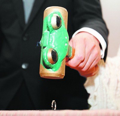 日本兴起离婚庆典