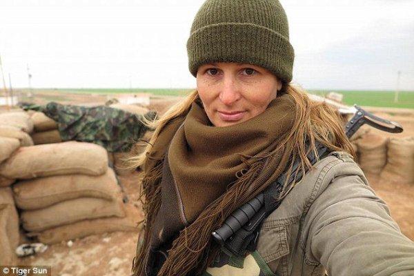 退役女模特前往叙利亚加入护卫队对抗ISIS