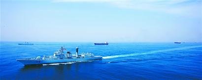 海军护航编队与海盗战斗10小时 用爆震弹击退