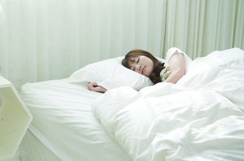 <em>男人</em>靠吃<em>女人</em>靠睡 <em>男性</em>保阳气<em>女性</em>保气血充盈