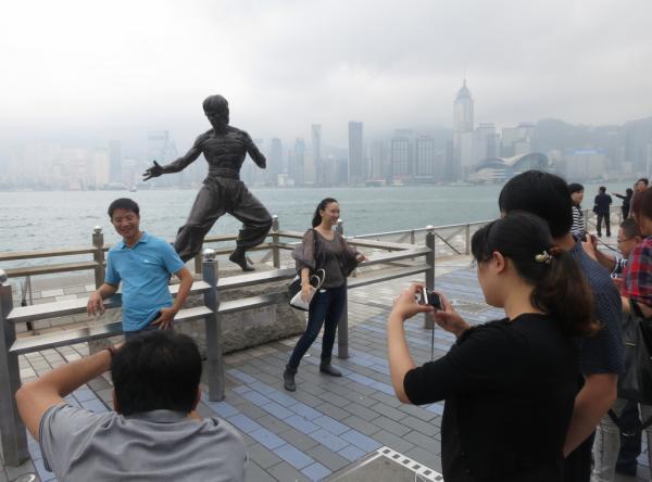 香港旅游局准备向旅客发现金优惠券