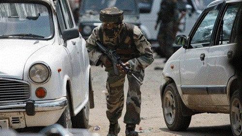 印度边境地区一警局遭袭击 10人在交火中丧生