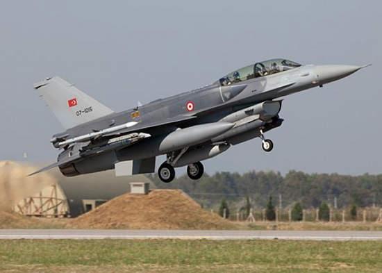 土耳其前总理声称：击落俄战机是我下的命令