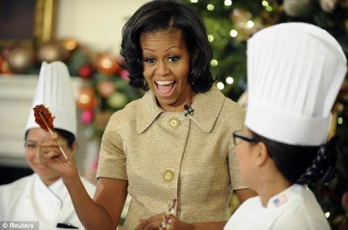奥巴马夫人公布白宫照片 洋溢圣诞气氛(组图)