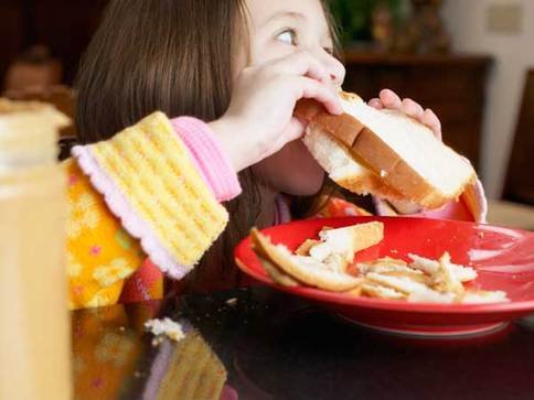 养生:早上吃苹果晚上吃橘子 吃水果的"时差"