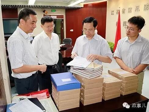 在中纪委工作32年 这位“派遣兵”不简单(图)