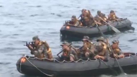 71集团军在黄海训练高难课目 锤炼濒海作战能力