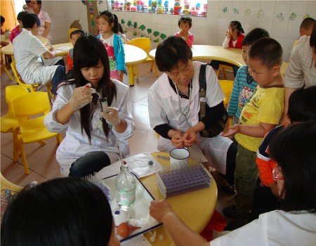 兰州再现药儿园调查:买处方药似买菜