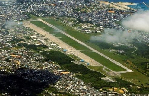 日本外相防相将赴冲绳 游说当地理解美军搬迁