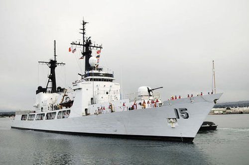 菲媒批评总统处置黄岩岛事件不当 称不应派军舰