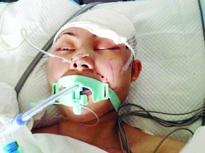 警方称“坠楼女歌手”未受性侵 入院时神志清醒