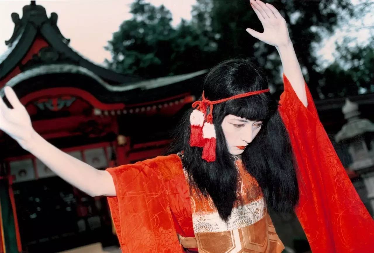 西村多美子《舞人木花咲耶姫》选作 西村多美子《舞人木花咲耶姫》选作