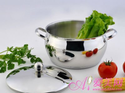 铝锅盛饭菜不ok 厨具使用九大禁忌你得知
