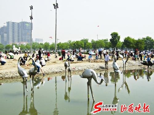 下图:汾河公园旁长风商务区 核心提示 9月24日,太原