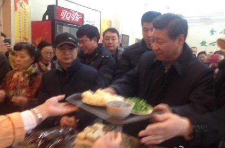 习近平赴包子铺用餐 店家称主席上门前未打招呼