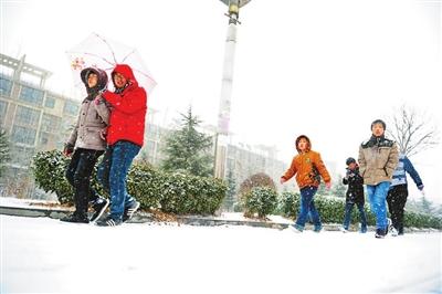 中东部多省份降大雪 黄淮将迎来入冬最强降雪