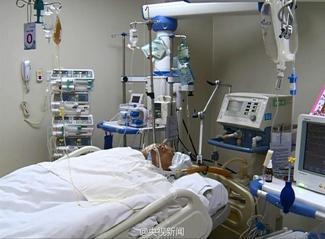徐州市中心医院肿瘤外二科主任医师胡远超做4小时手术昏迷至今未醒