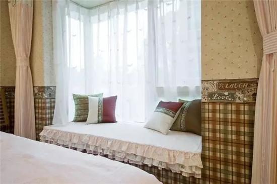 一家三口出国旅游了一趟,回来后竟把家弄这样