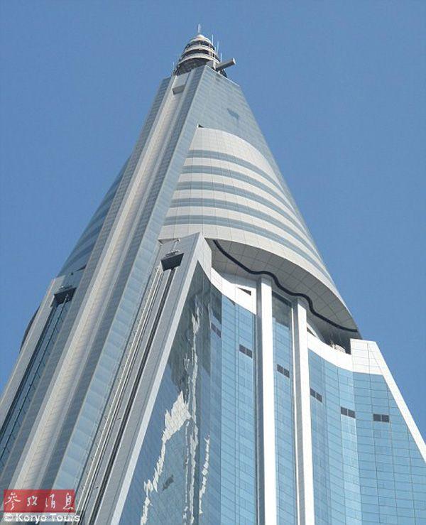 外媒揭秘朝鲜社会新现象:男人当家女人赚钱