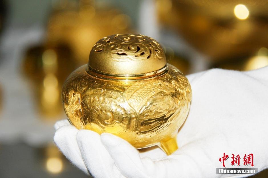 土豪从日本携15斤黄金入境被查 价值263万(组图)